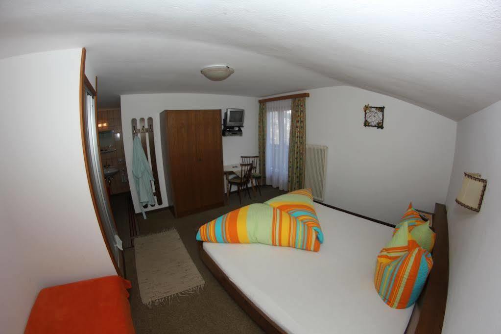 היפאך Gasthof Pension Berghof מראה חיצוני תמונה