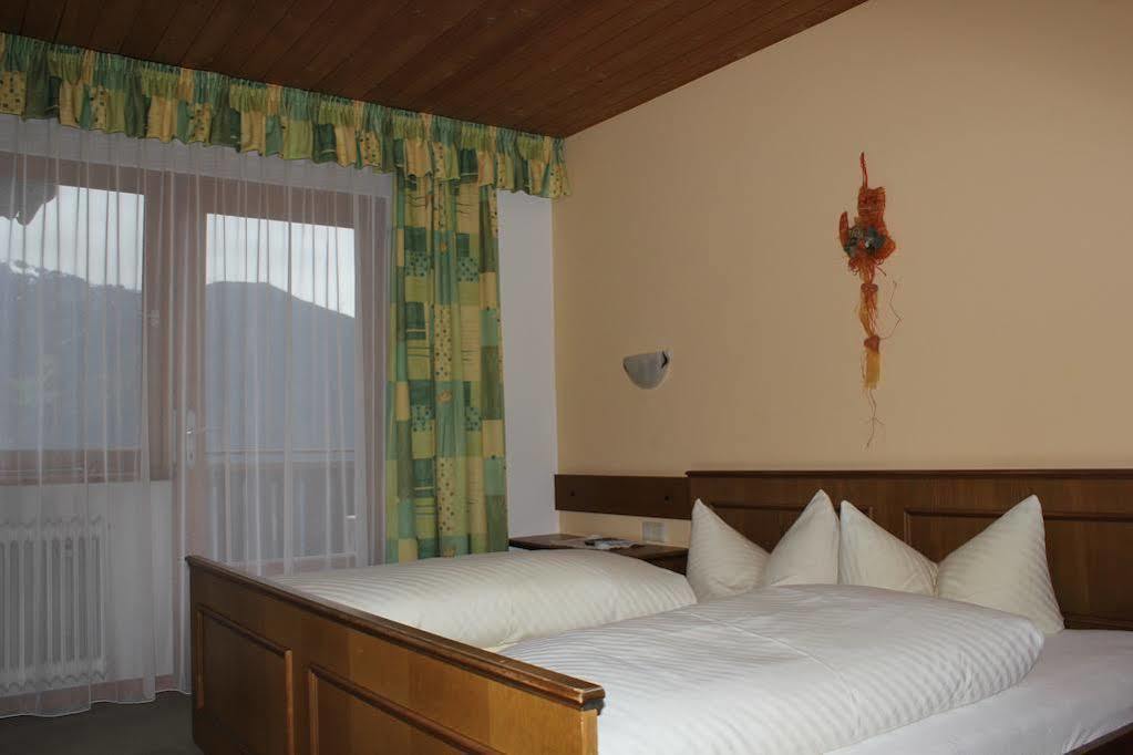 היפאך Gasthof Pension Berghof מראה חיצוני תמונה